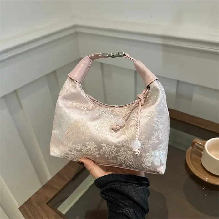 Nouveau Style chinois broderie Fine dames sacs à main 2025 été mode sac à bandoulière