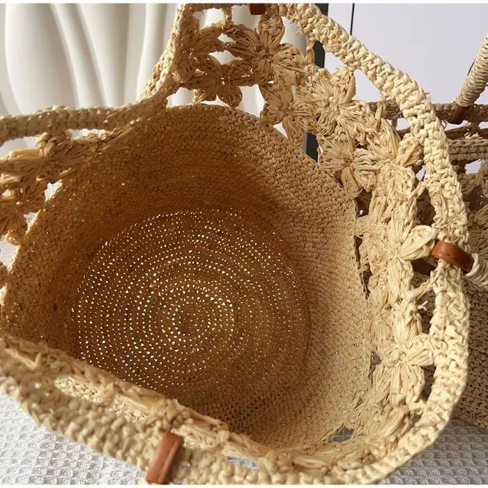 Sac fourre-tout en raphia crocheté à la main