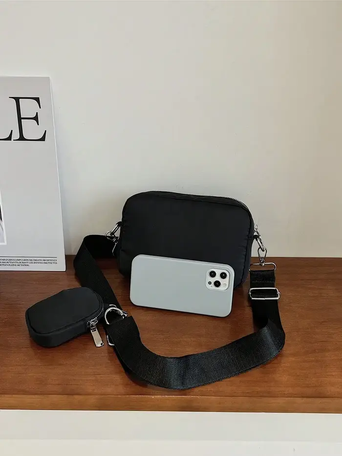 Petit sac carré en nylon à la mode et minimaliste