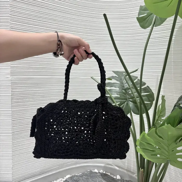 Sac tissé artisanal minimaliste français tendance pour femme