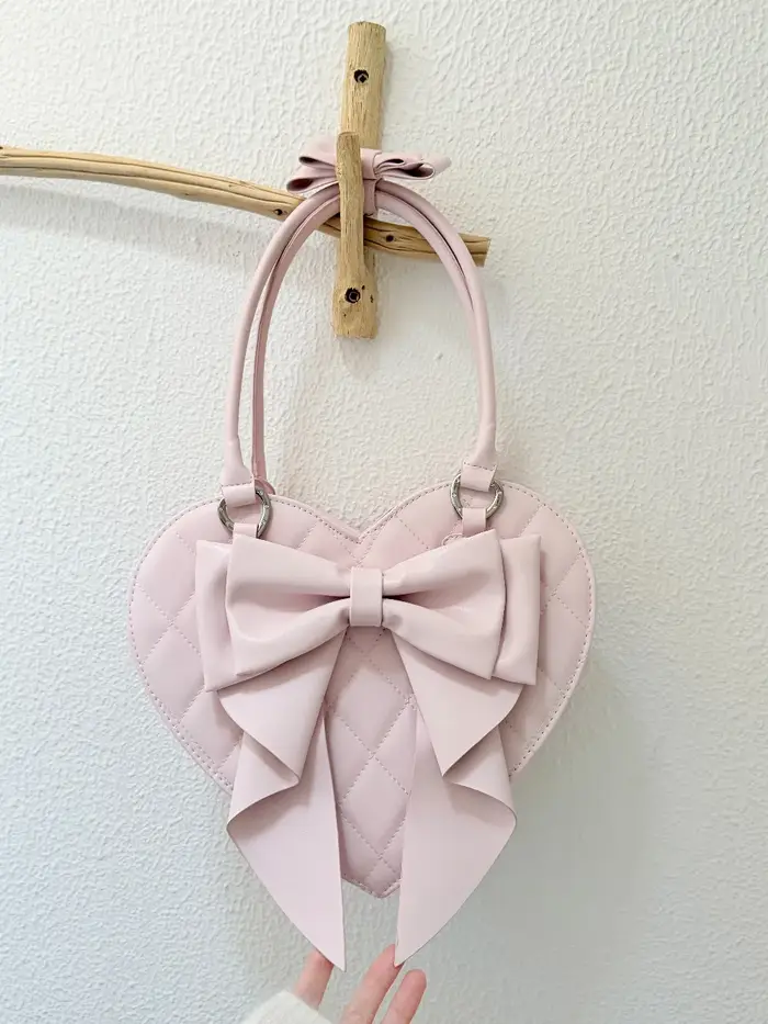Sacs à main originaux en forme de cœur avec nœud