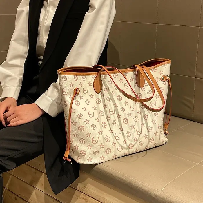 Sac à langer élégant en cuir