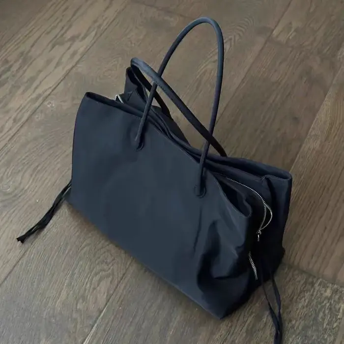 Sac fourre-tout noir uni pour femmes