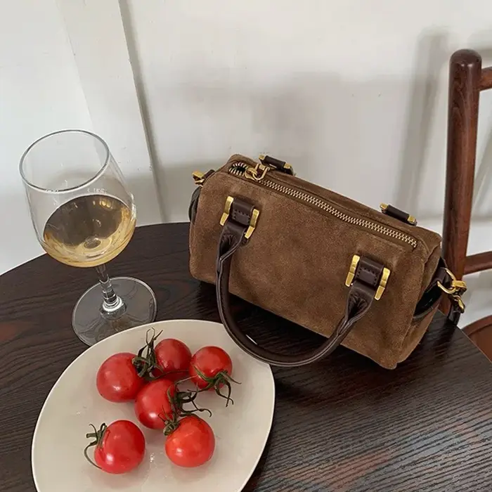 Nouveau Sac à Bandoulière Rétro en Velours pour Femme 2026