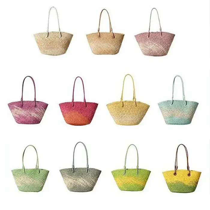 Sac à bandoulière sous les bras en paille de couleur dégradée