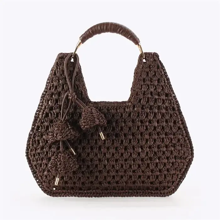 Sac à main en paille de raphia tissé à la main avec pendentif