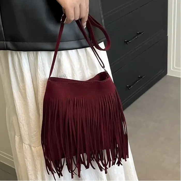 Sac à bandoulière en daim à franges pour femmes