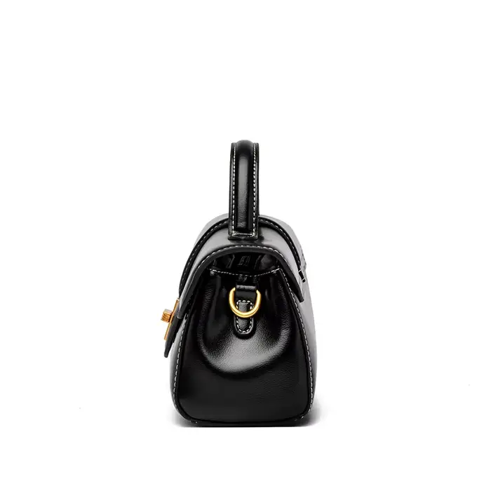 Sac en cuir pour femme avec boucle en métal