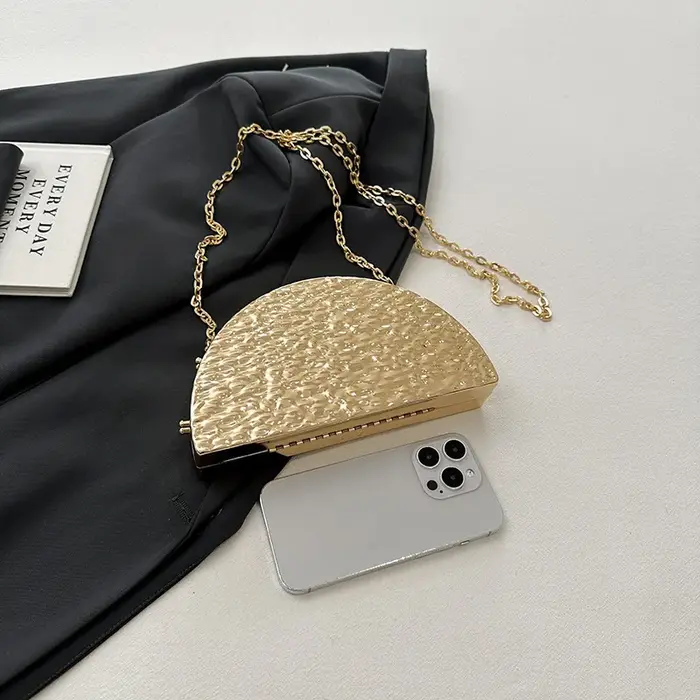 Sacs de soirée dorés de luxe pour femmes