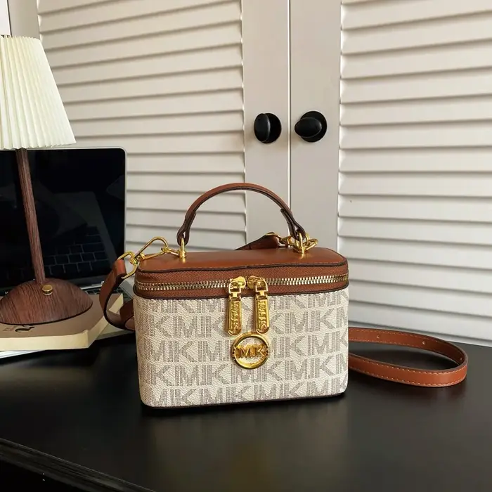 Sac fourre-tout de haute qualité pour femmes, nouveau sac à chaîne matelassé tendance printemps 2026, petit sac carré à bandoulière.