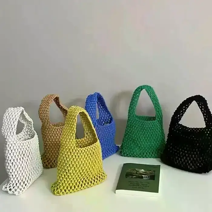 Sac à main tricoté ajouré fait main