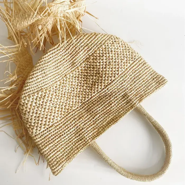 Sacs de plage d'été en raphia pour femmes