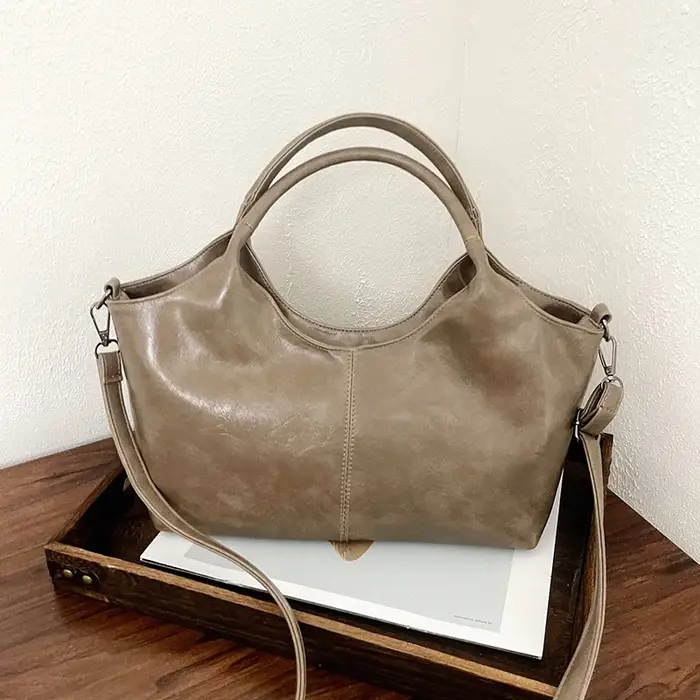 Sac fourre-tout en cuir souple pour femme