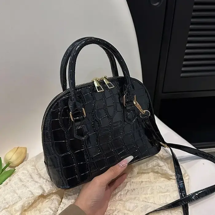 Sac à main vintage de style français à motif crocodile