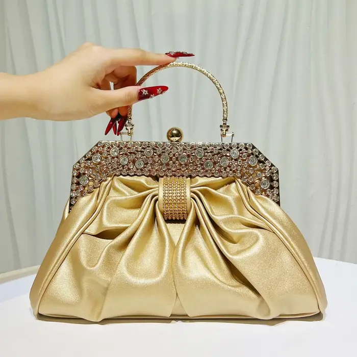 Pochette de soirée haut de gamme pour mondaine