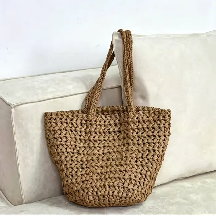 Sac fourre-tout en paille tressé à la main pour femme