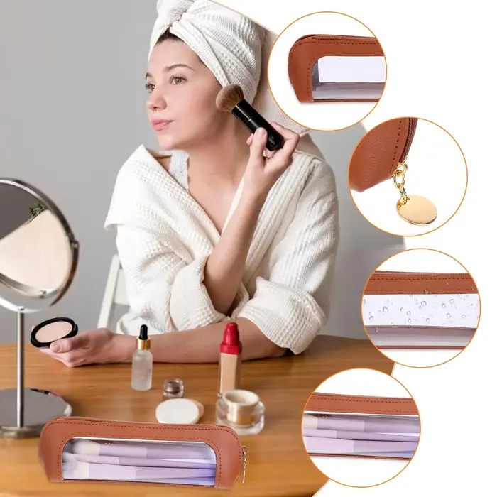 Petite pochette de maquillage transparente