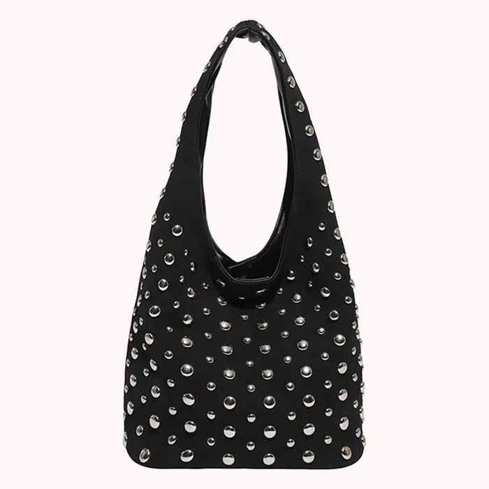 Sac hobo élégant à clous