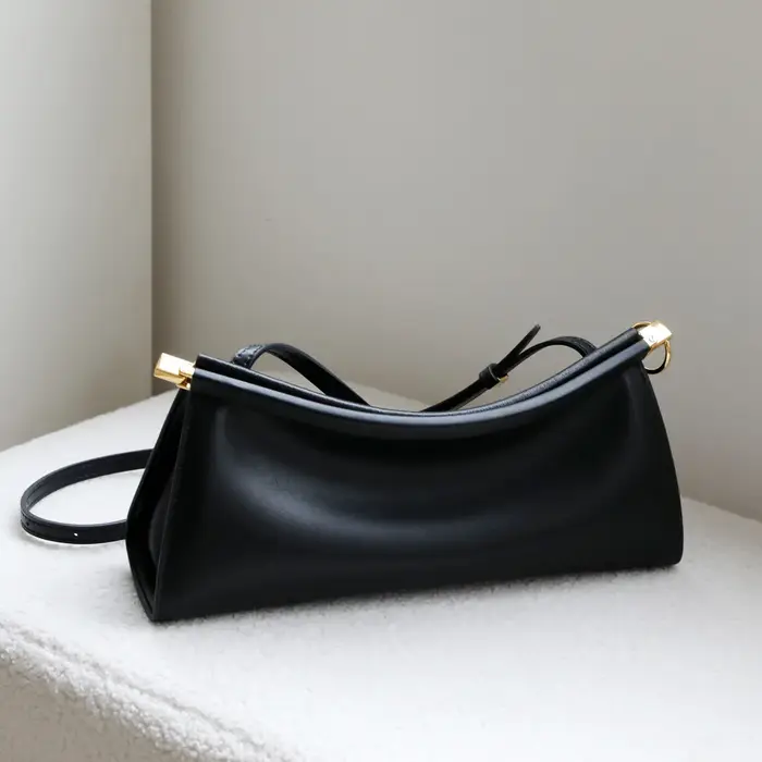 Sacs pour femmes Sac sous le bras en cuir véritable Nouveau sac à main Design compact Haut de gamme Clip