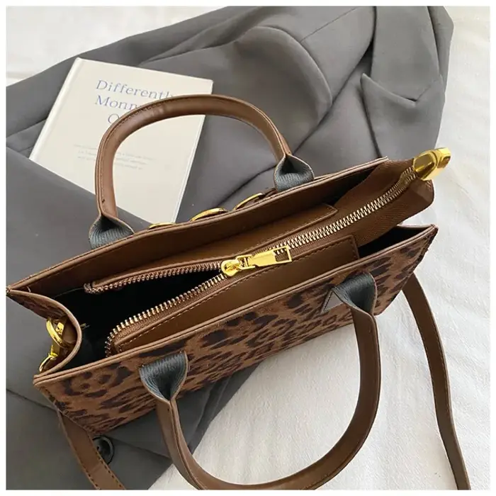 Sac à langer vintage en cuir pour femme