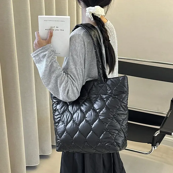 Sac de luxe noir argent