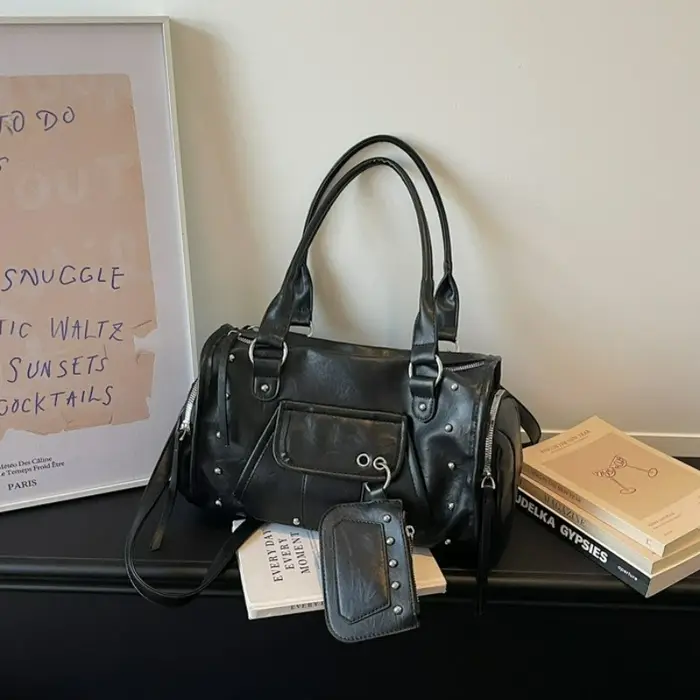 Nouveau sac fourre-tout tendance grande capacité à rivets