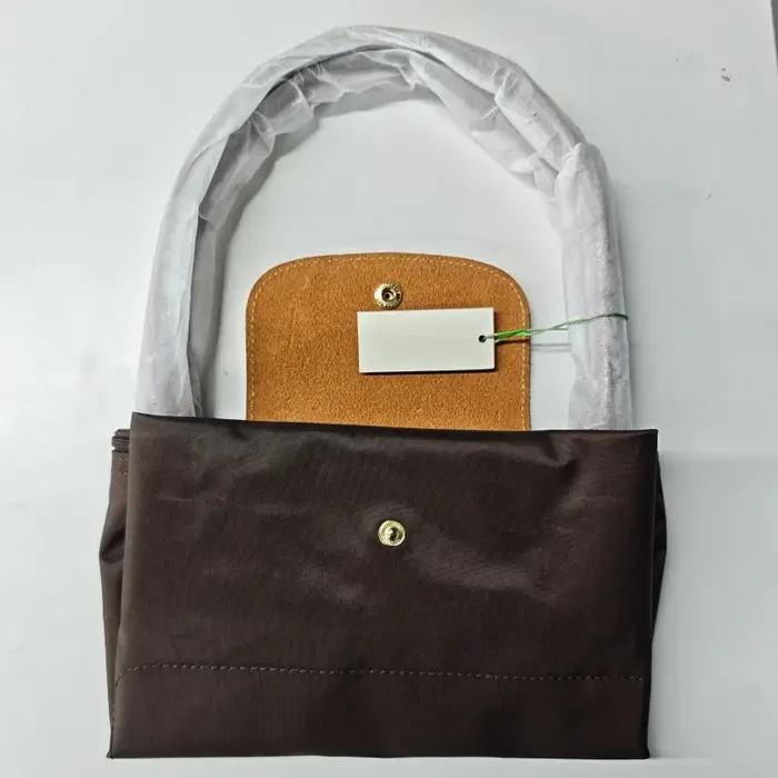 Sac hobo pliable classique en nylon 2026, sac à main à bandoulière pour femmes avec design brodé