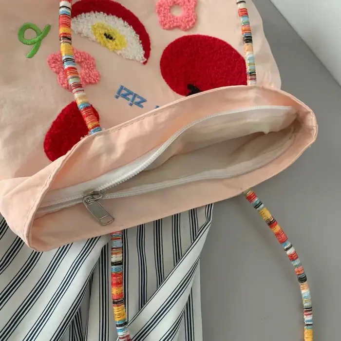 Petit sac fourre-tout brodé Apple pour les essentiels du travail