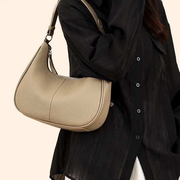 Sac à bandoulière Hobo en cuir véritable de luxe