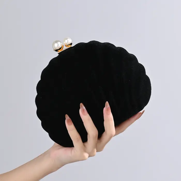 Sac à bandoulière simple en forme de coquille de velours haut de gamme avec poignée perlée pour les 