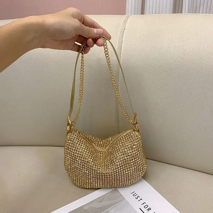 Sac à aisselles en strass