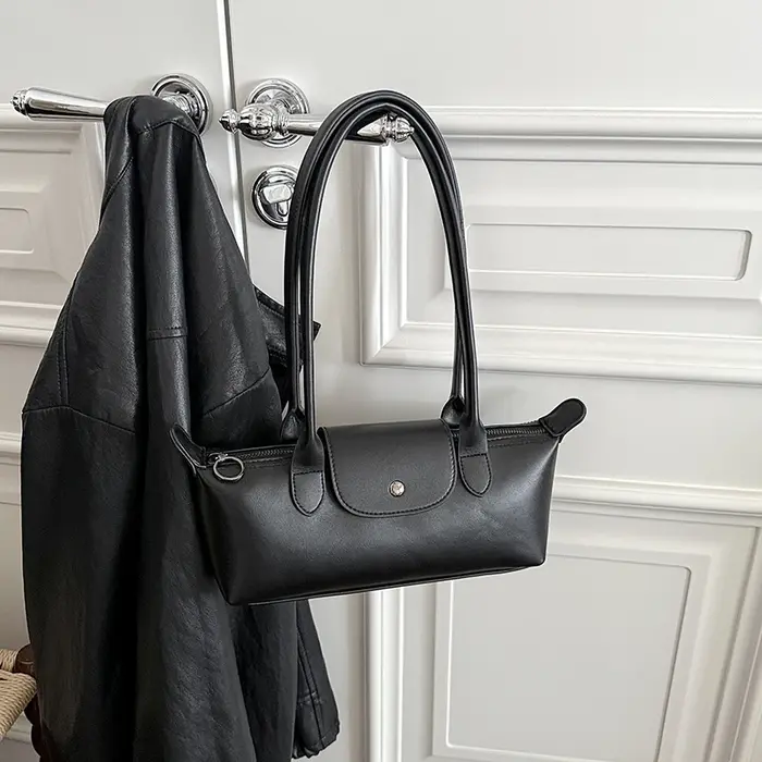 Sac à main marron grande capacité pour femme, sac fourre-tout noir en cuir PU de couleur unie, sac à