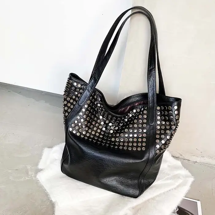 Sac fourre-tout à rivets pour femmes, sac de Shopping de grande capacité, sac à main à bandoulière s
