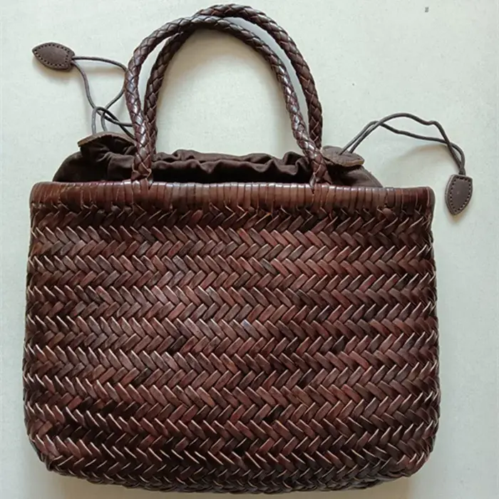 Sac à main en cuir véritable tissé