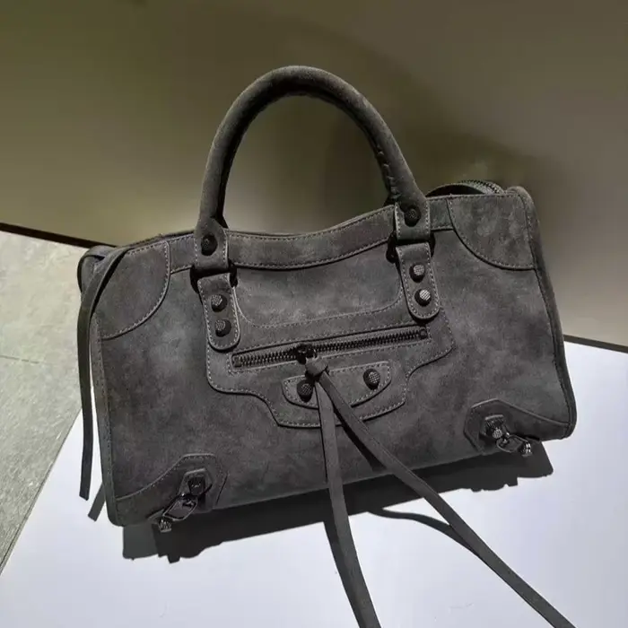 Paris Rivet Locomotive sac ins Spice Girl sac français Premium Sense rétro à la mode Portable oreill