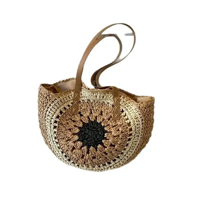 Sac rond en paille tressé à la main pour l'été