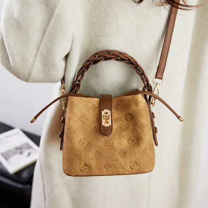 Sac Seau Brodé Élégant 2026 Nouveau Style Rétro en Cuir PU Sac à Bandoulière et Sac Croisé pour Commuter Sac à Main Tendance