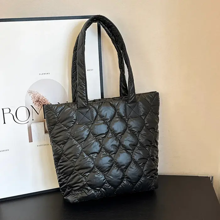 Sac de luxe noir argent