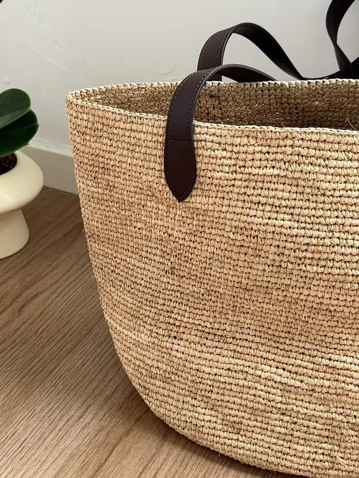 Sac fourre-tout en raphia tressé à la main pour femme