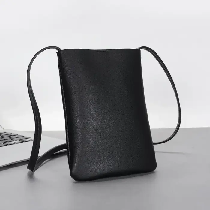 Petit sac à bandoulière en cuir pour femmes, sac noir pour téléphone portable, sac à bandoulière lég