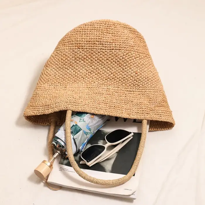 Sac fourre-tout vintage en raphia tressé