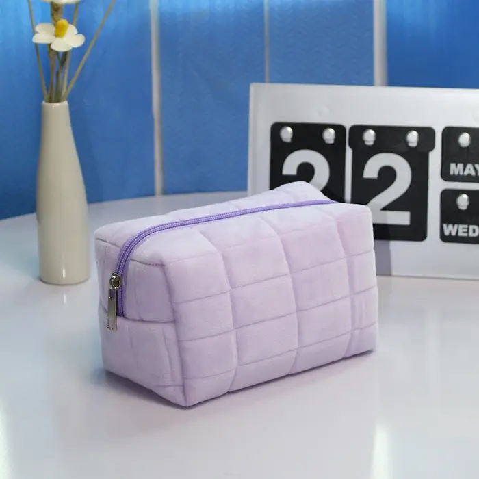 Trousse de maquillage en fourrure mignonne pour femmes, grand sac à cosmétiques de couleur unie à fe