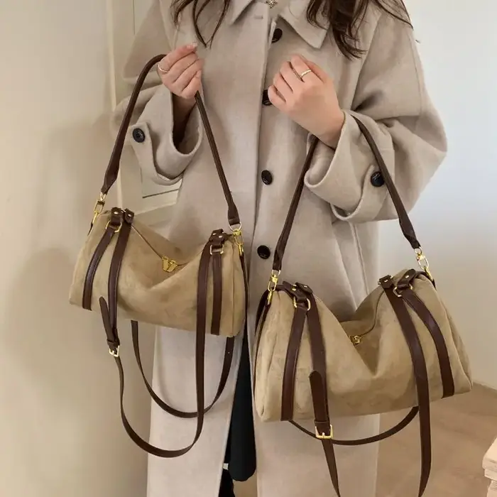 Sac Boston rétro en daim pour femmes