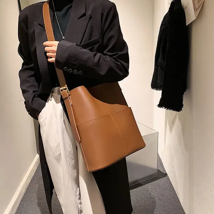 À la mode 2025 femmes en cuir épaule seau sacs