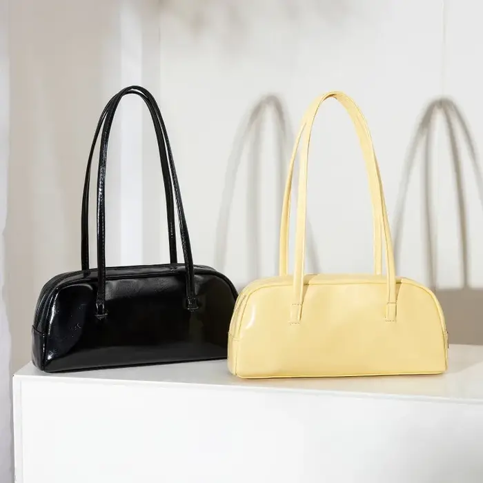 Petit sac à une épaule de couleur unie de style français