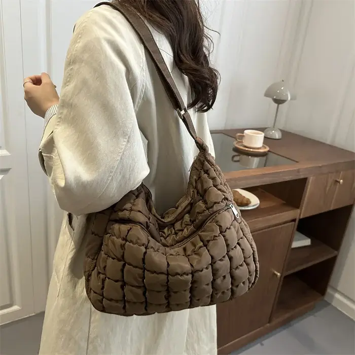 Nouveau sac à bandoulière matelassé pour femme