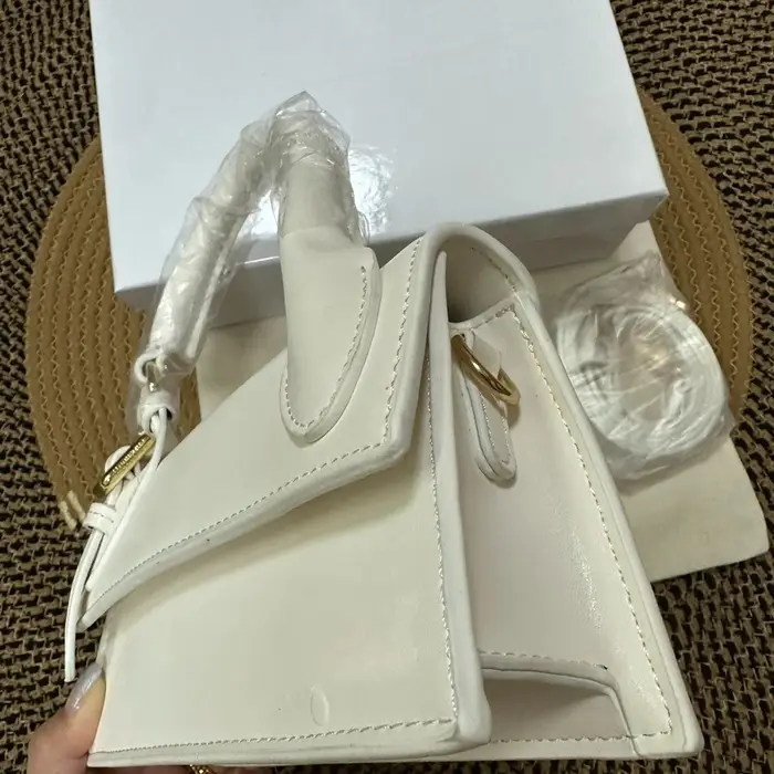 Sac à main carré en cuir pour femme avec rabat et poignée supérieure, bandoulière amovible, style mi