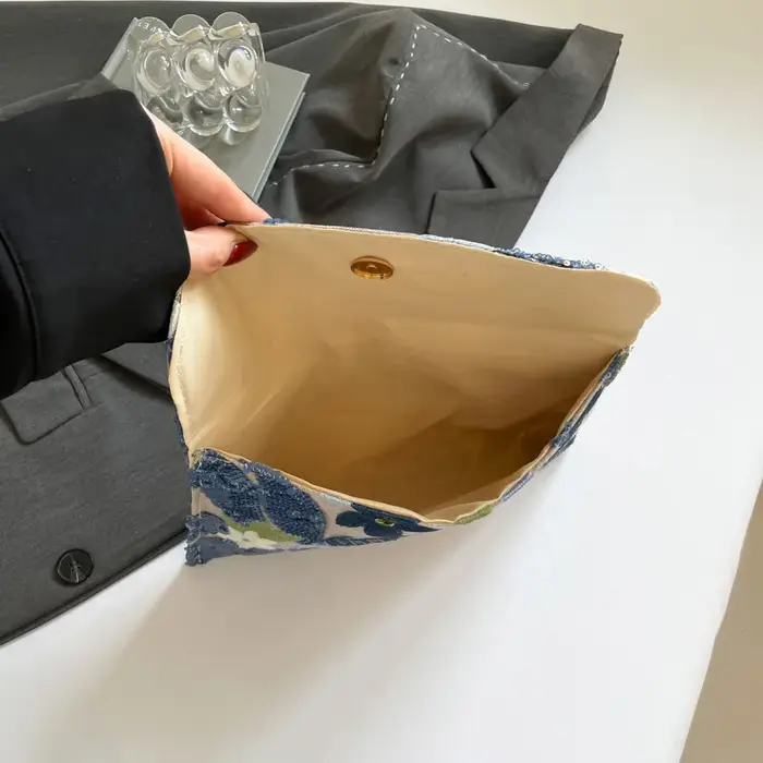 Pochette élégante style enveloppe avec broderie de sequins pour femme