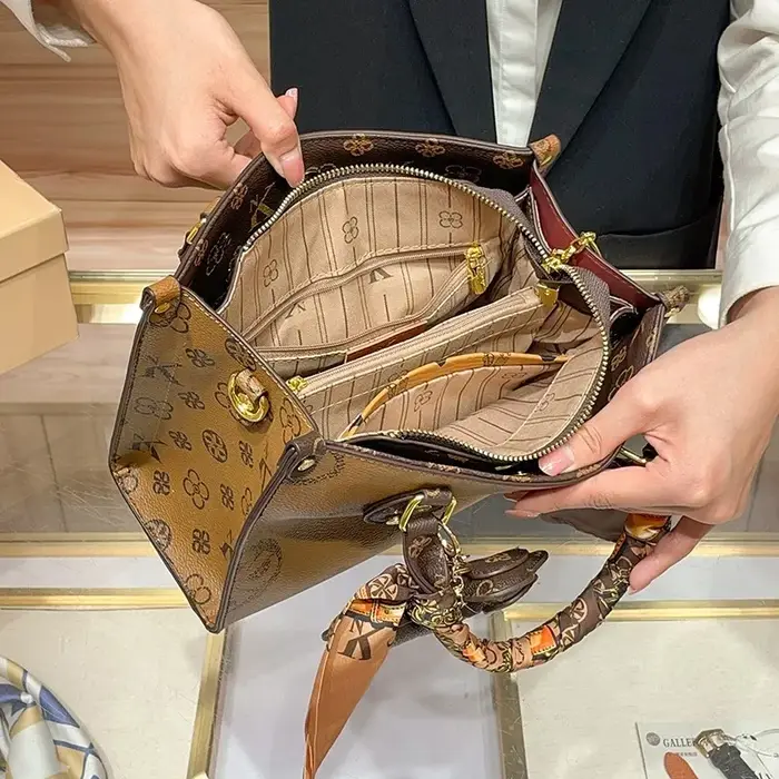 Sac à main léger de marque de luxe pour femmes, fourre-tout à bandoulière de couleur contrastée, nou