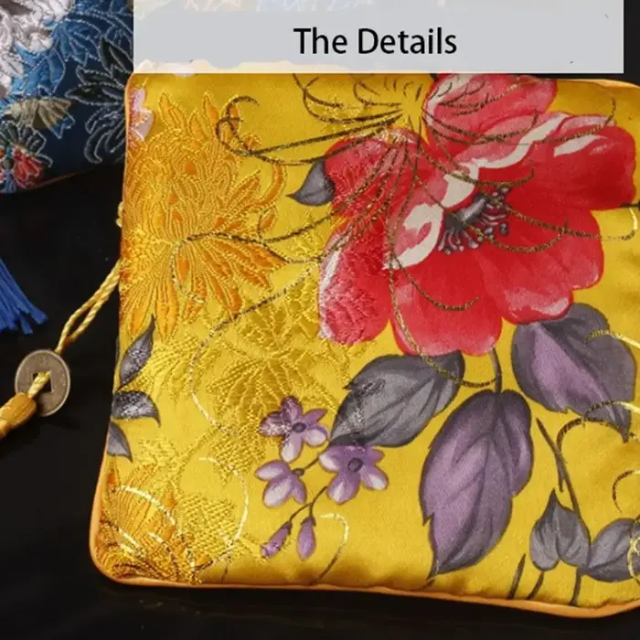 Pochette à monnaie brodée en tissu, motif floral, avec pendentif en cuivre, sac de rangement pour bijoux, sac à bracelets, pochette cadeau, pochette à monnaie de style chinois